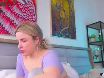 Islandladies  live sex cam