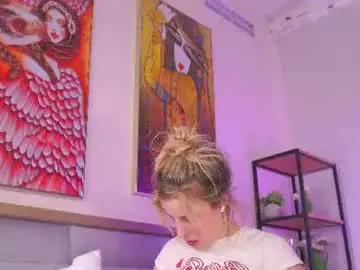 Islandladies  live sex cam