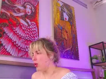 Islandladies  live sex cam
