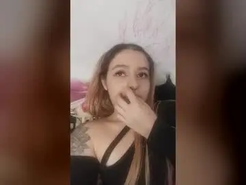 Karlathomsom01  live sex cam