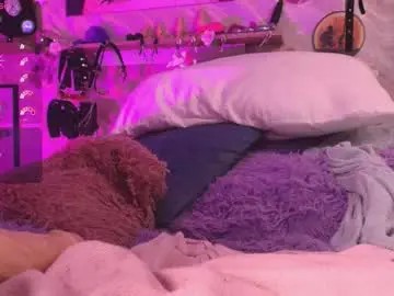 Ness_wi  live sex cam