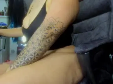 Pocahontas_d  live sex cam