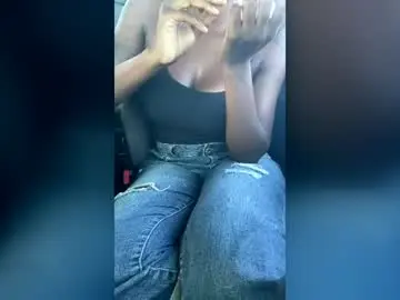 Sheliaaverette  live sex cam