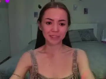 Sweetieee_kira  live sex cam