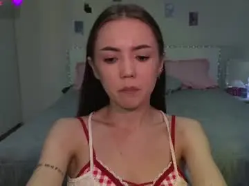 Sweetieee_kira  live sex cam