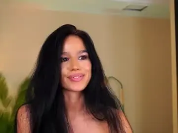 Yaracrave  live sex cam