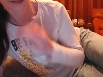 Andrasweetie  live sex cam