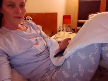 Andrasweetie  live sex cam