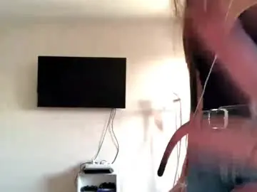 Ericwiuff  live sex cam