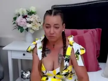 Katynolan  live sex cam
