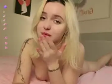 Pinky__binky  live sex cam