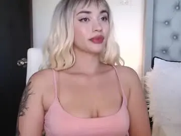 Sara_collyns  live sex cam