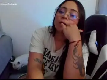 Takaragr  live sex cam