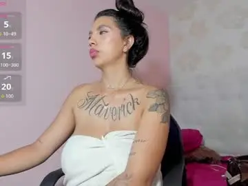 Tatilarson  live sex cam