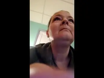 Yasassy  live sex cam