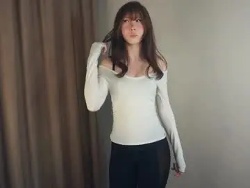 Yerquinney  live sex cam