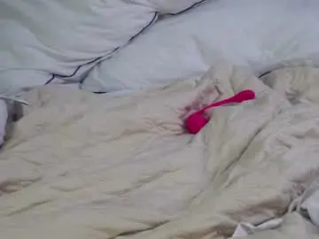 Yerquinney  live sex cam