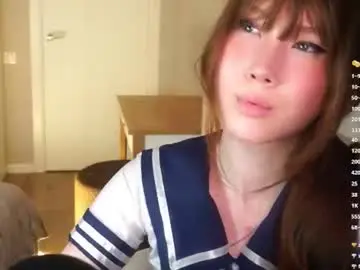 Yerquinney  live sex cam
