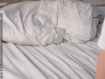 Yerquinney  live sex cam