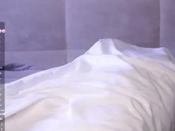 Yerquinney  live sex cam
