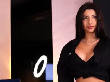Chloeesin  live sex cam
