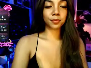 Louisassy  live sex cam