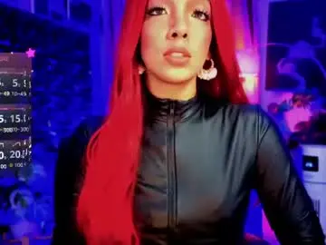 Louisassy  live sex cam