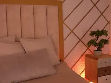 Lyrabellini  live sex cam