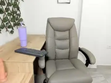 Madeleine_w  live sex cam
