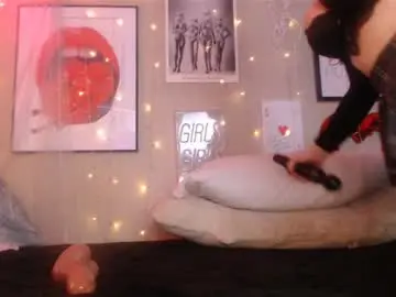 Milf_lacey  live sex cam