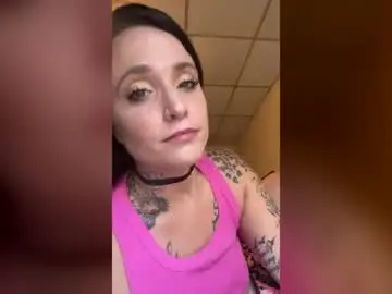 Moebiex3  live sex cam