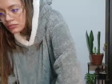 Naugthy_muse  live sex cam