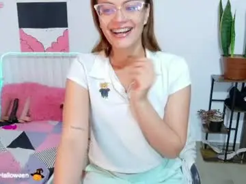 Naugthy_muse  live sex cam