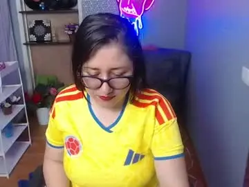 Nicolle_silva  live sex cam
