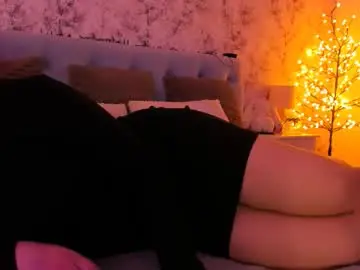 Nikkivelvet_  live sex cam