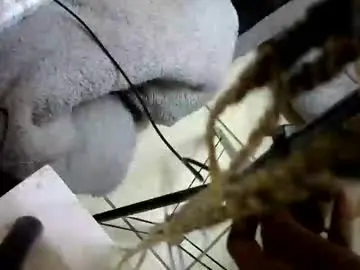 Beesexy_frosty  live sex cam