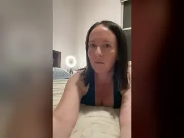 Curvypia  live sex cam