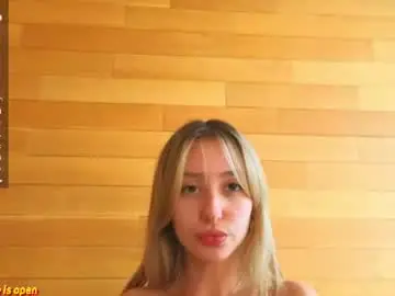 Elina_wilgauch  live sex cam