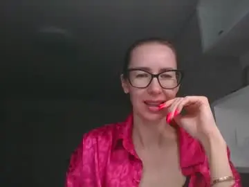 Feraliss  live sex cam