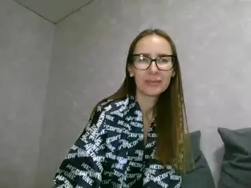 Feraliss  live sex cam