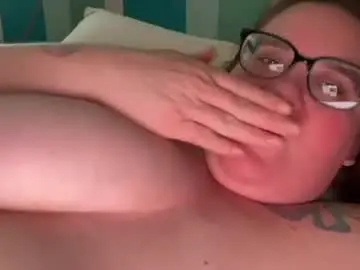 Harlequincurve  live sex cam