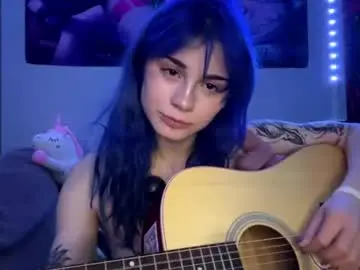 Lillianhusk  live sex cam