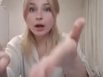 Lillianhusk  live sex cam