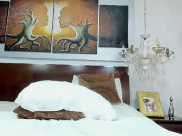 Meybaldini  live sex cam