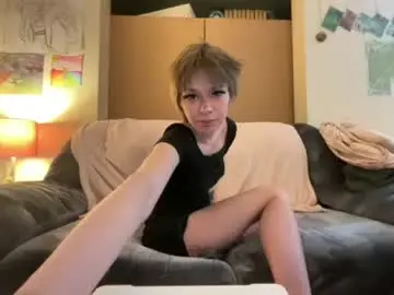 Tightpusspeach  live sex cam
