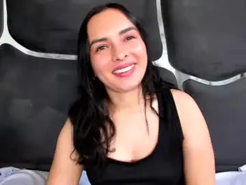 Valery_moon22  live sex cam
