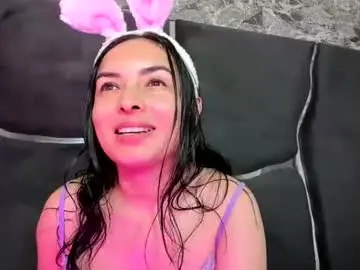 Valery_moon22  live sex cam