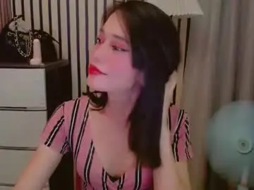 Vivahotbabessandra  live sex cam