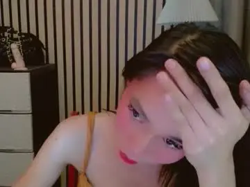 Vivahotbabessandra  live sex cam