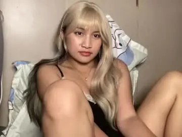Winterkissesx  live sex cam